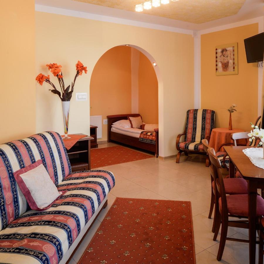 Motel Lesta Lachowka Duza Dış mekan fotoğraf